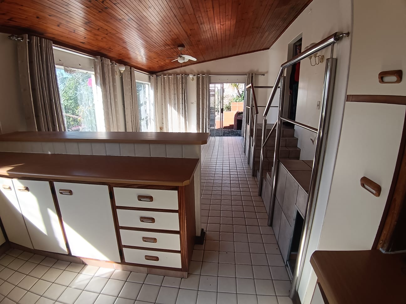 2 Bedroom, 1 Bathroom, Open Plan, Margate Sea view for Sale