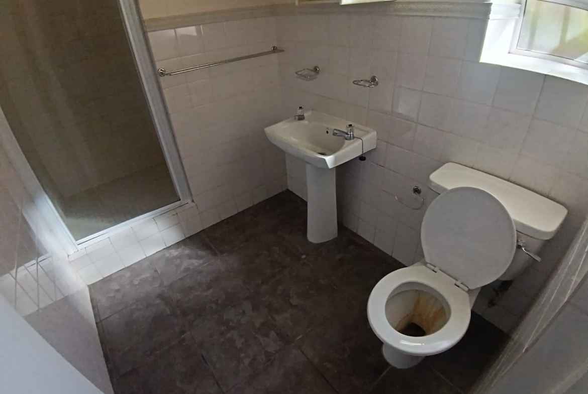 2 Bedroom, 1 Bathroom, Open Plan, Margate Sea view for Sale