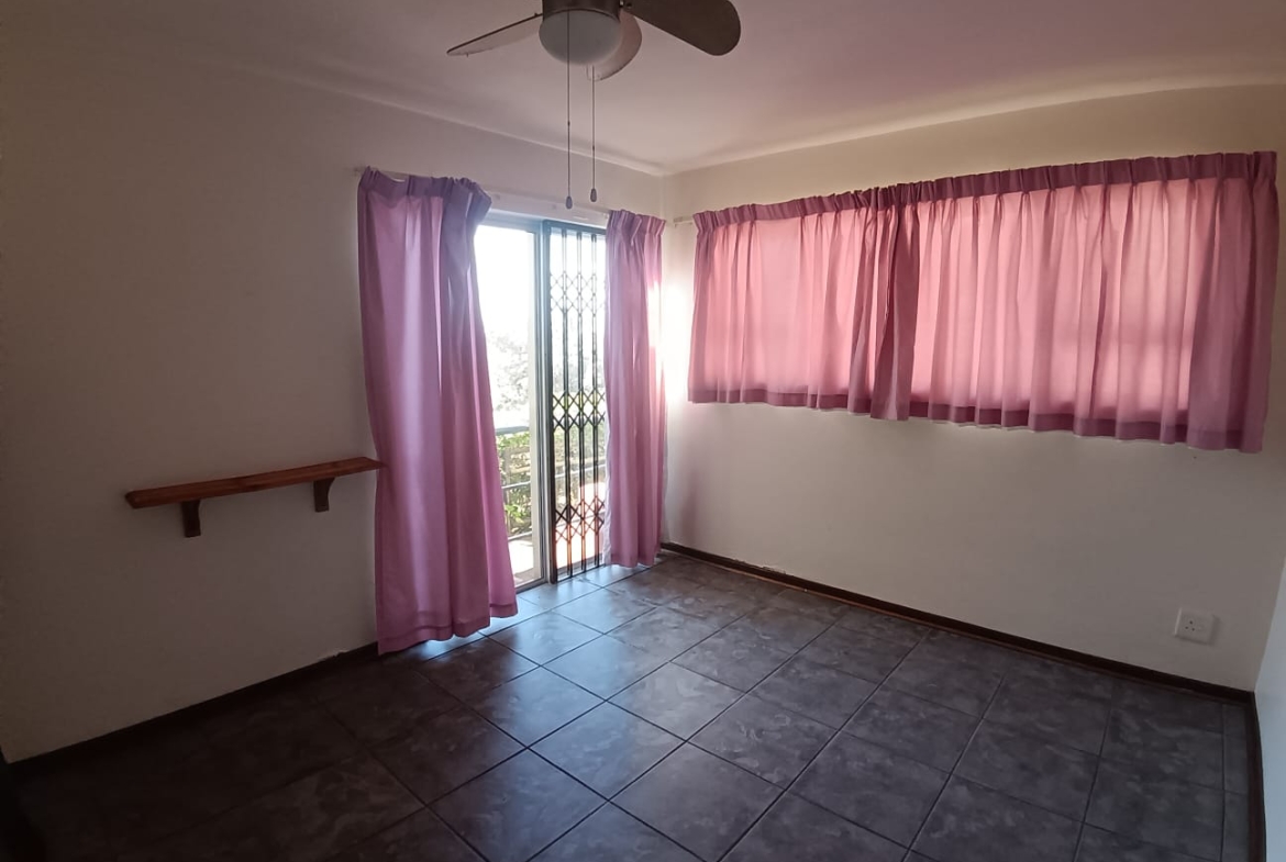 2 Bedroom, 1 Bathroom, Open Plan, Margate Sea view for Sale