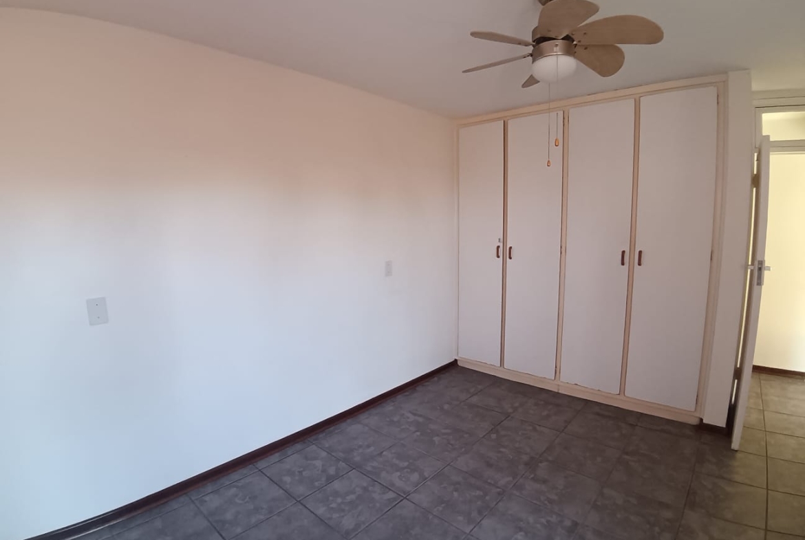 2 Bedroom, 1 Bathroom, Open Plan, Margate Sea view for Sale