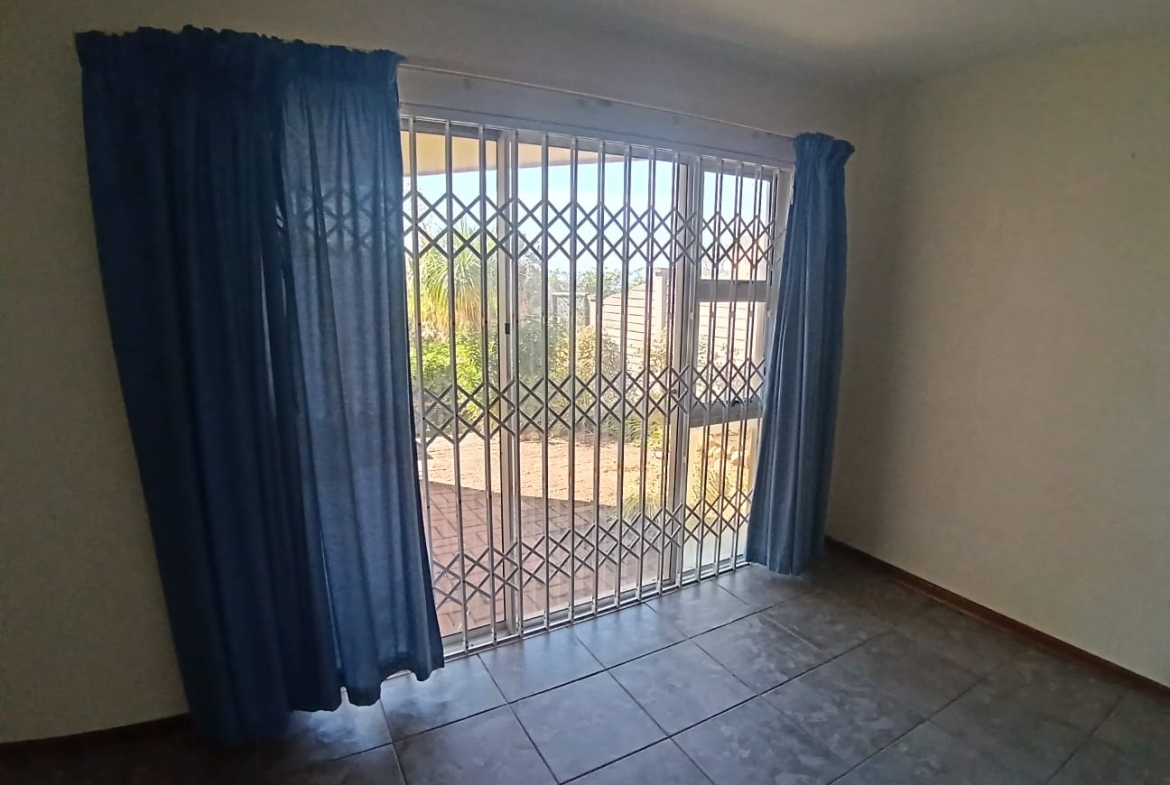 2 Bedroom, 1 Bathroom, Open Plan, Margate Sea view for Sale