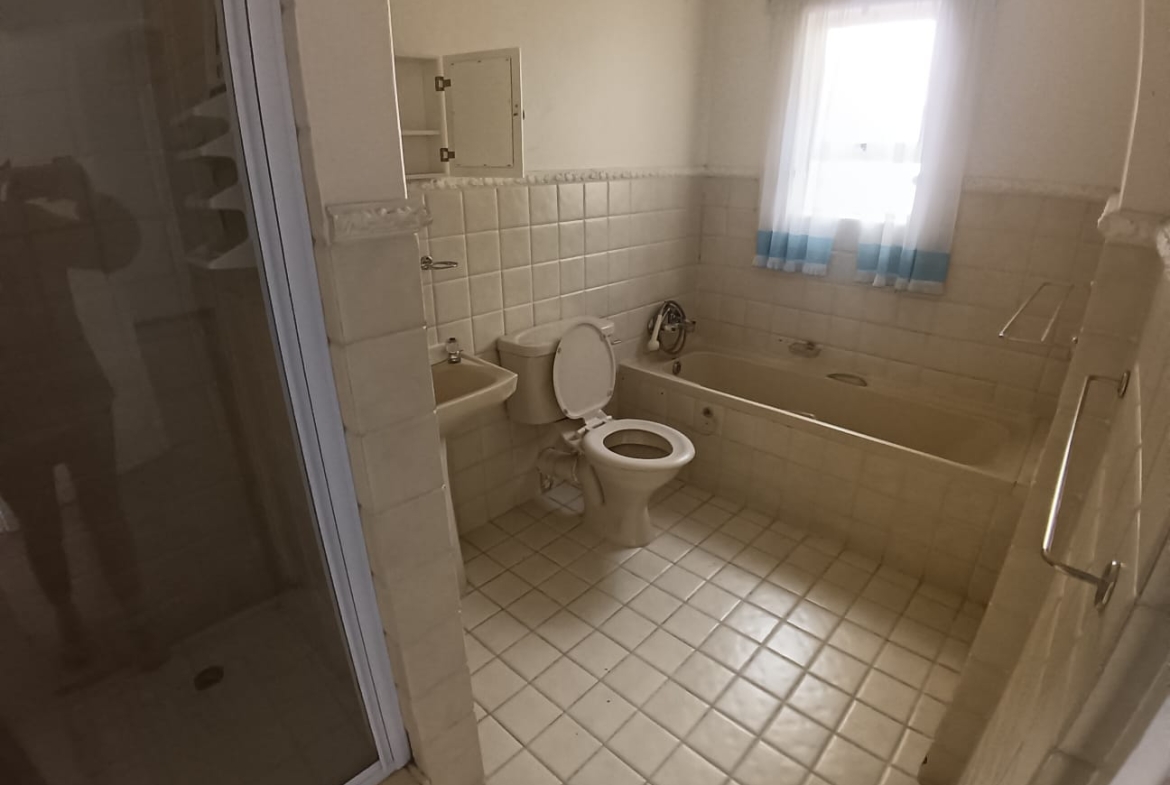 2 Bedroom, 1 Bathroom, Open Plan, Margate Sea view for Sale