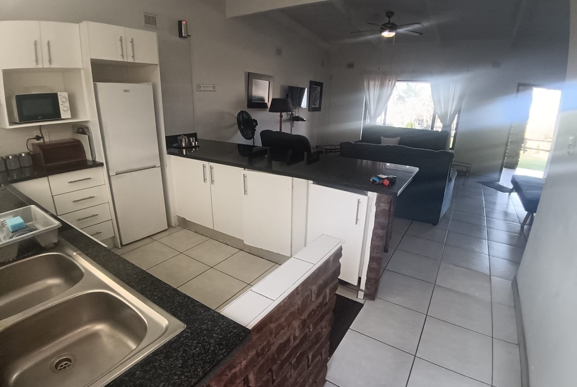 2 Bedroom, 1 Bathroom, open plan, Margate Sea View For Sale