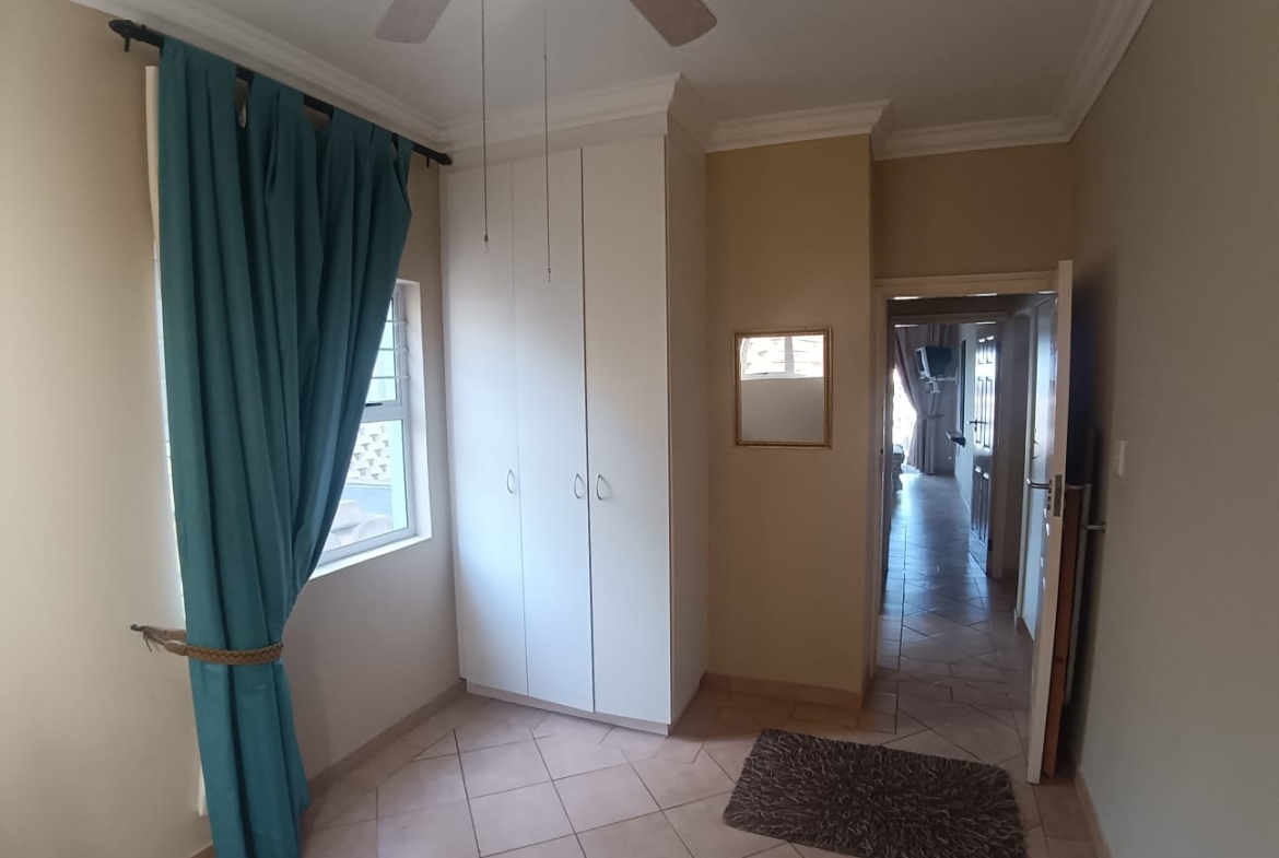 2 Bedroom, 2 Bathroom, Margate Sea View for Sale