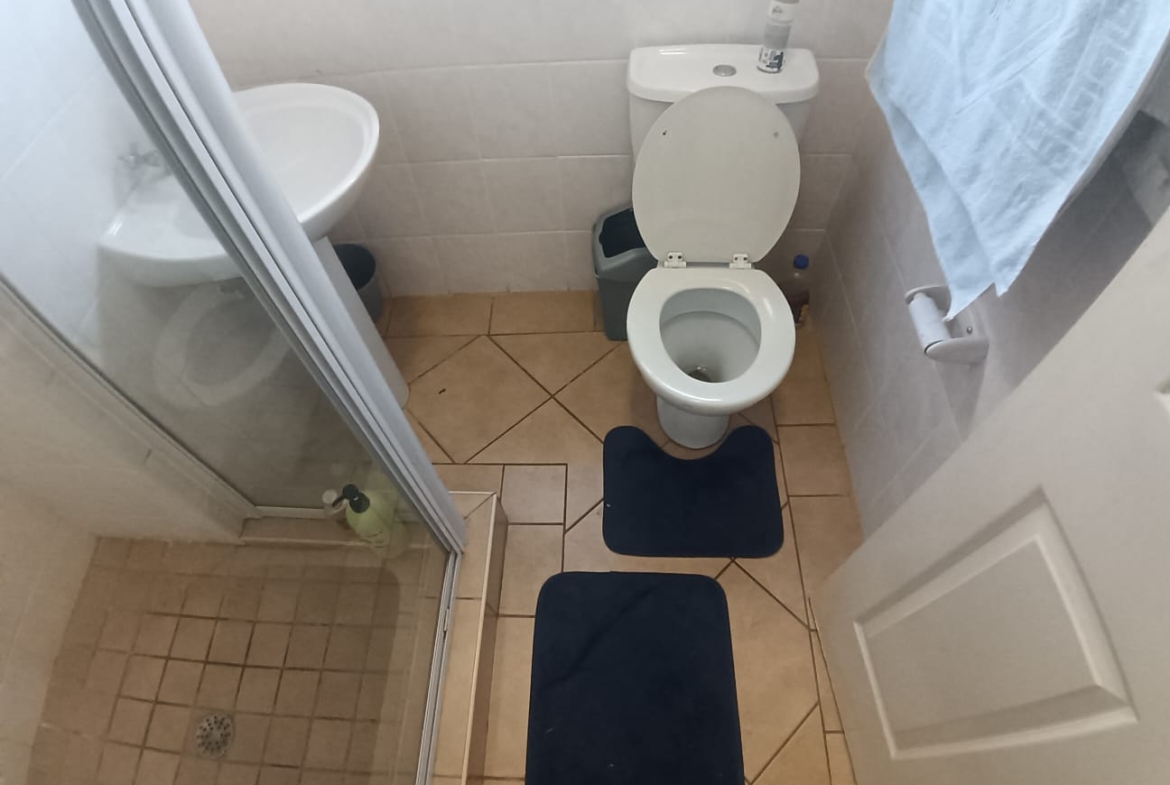 2 Bedroom, 2 Bathroom, Margate Sea View for Sale