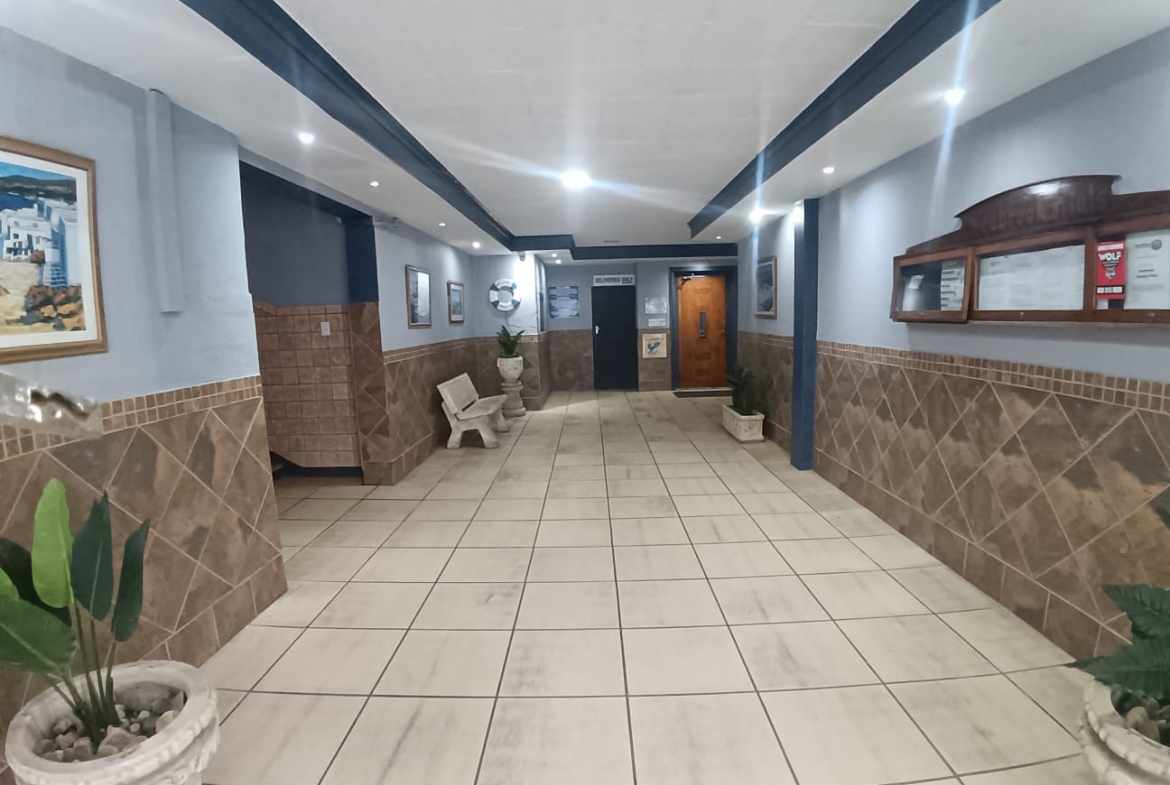 2 Bedroom, 2 Bathroom, Margate Sea view for Sale