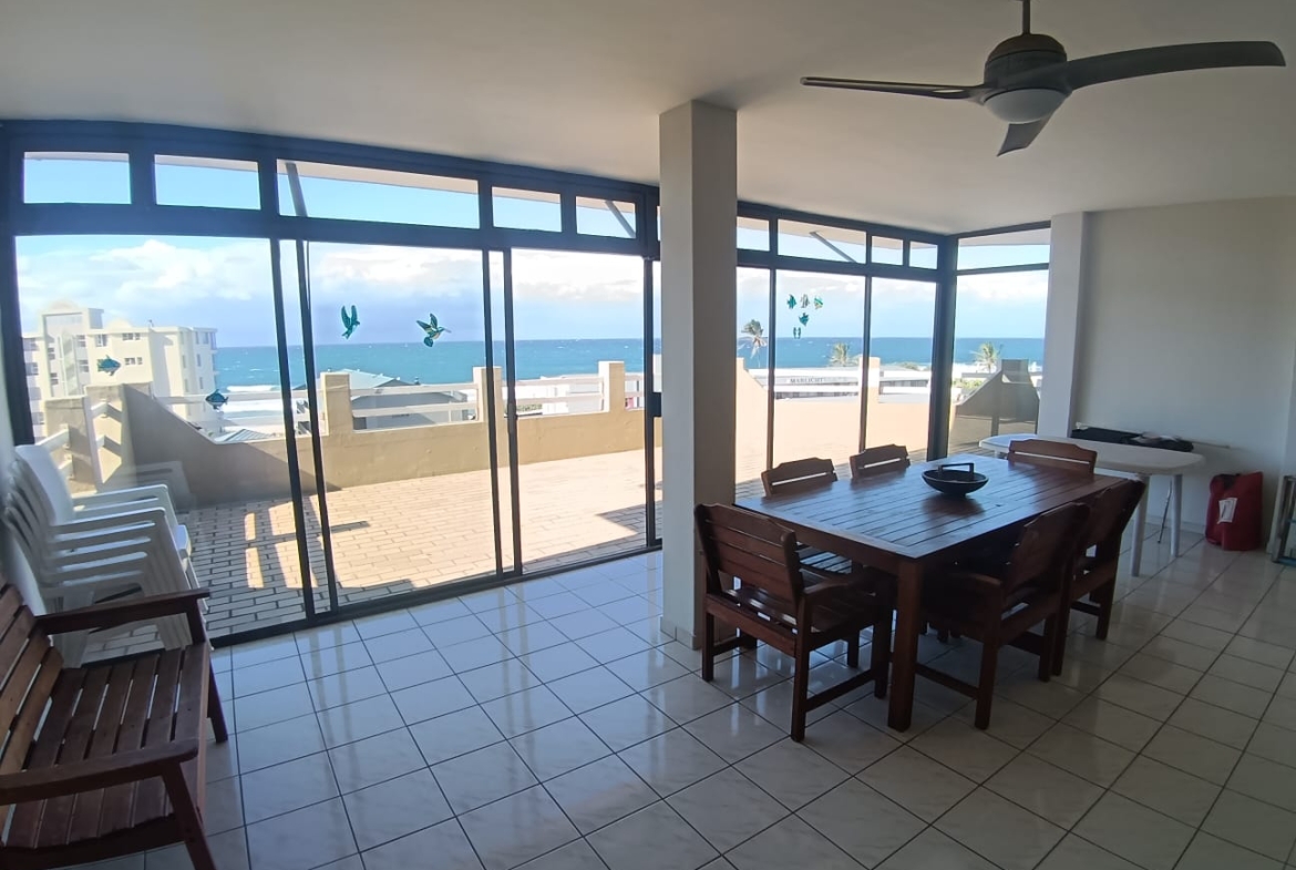 3 Bedroom, 2 Bathroom, open plan, Manaba Sea view for Sale