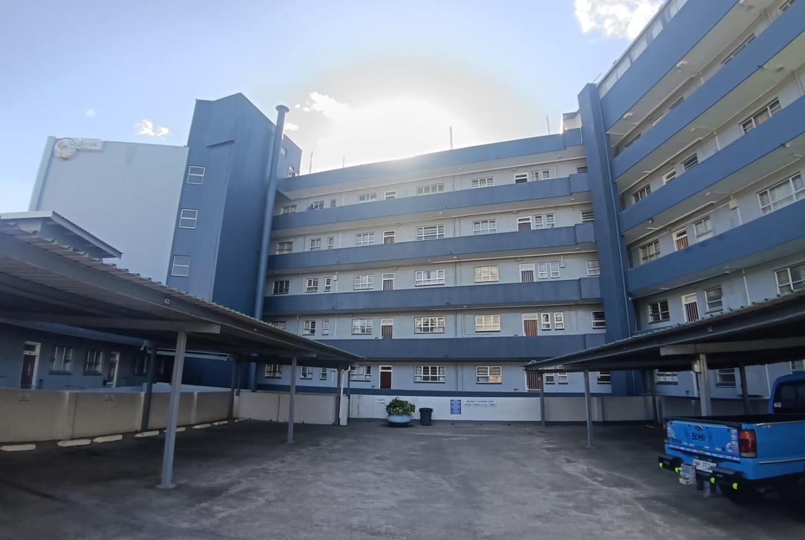3 Bedroom, 2 Bathroom, open plan, Margate Sea view for Sale