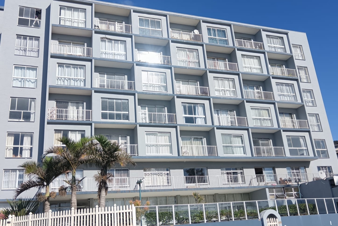 3 Bedroom, 2 Bathroom, open plan, Margate Sea view for Sale