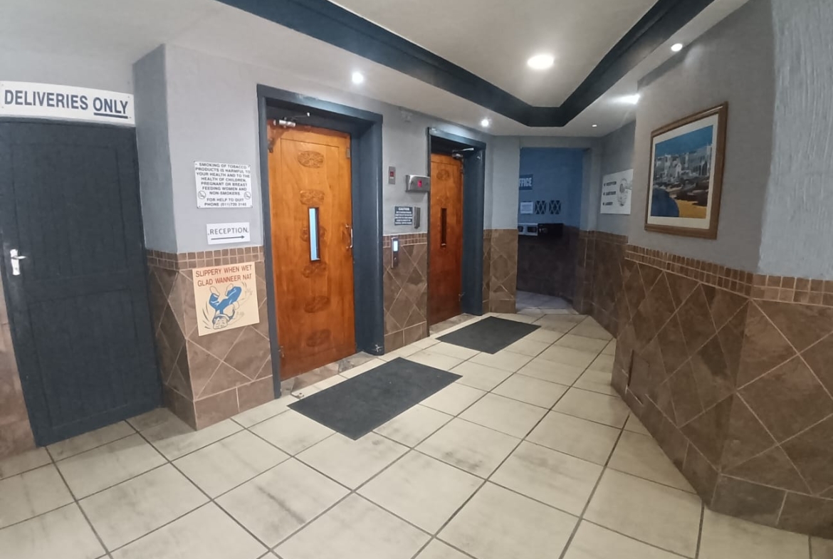 3 Bedroom, 2 Bathroom, open plan, Margate Sea view for Sale