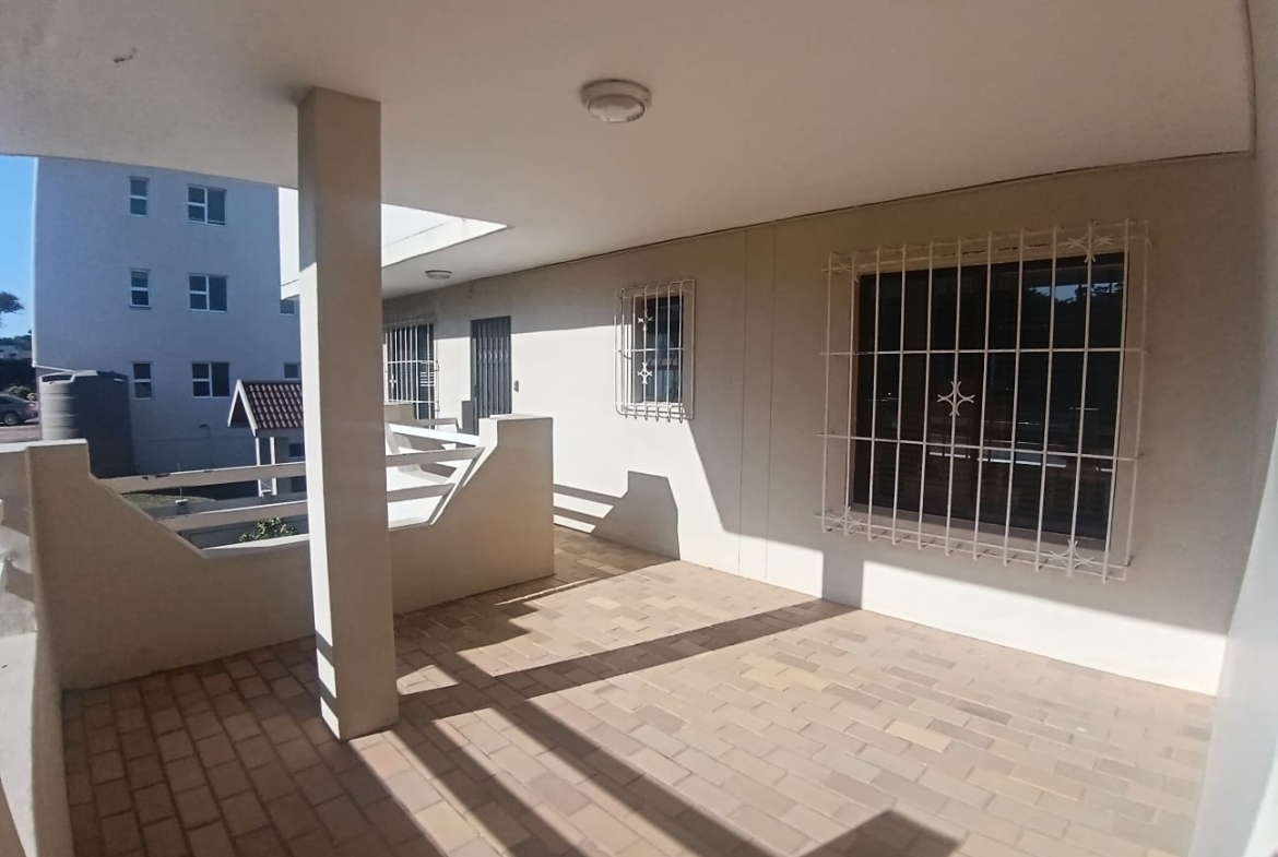 3 Bedroom, 2 Bathroom, open plan, Manaba Sea view for Sale