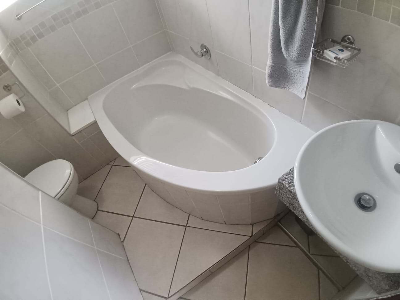15502104 2 Bedroom, 2 Bathroom, Margate Sea View for Sale