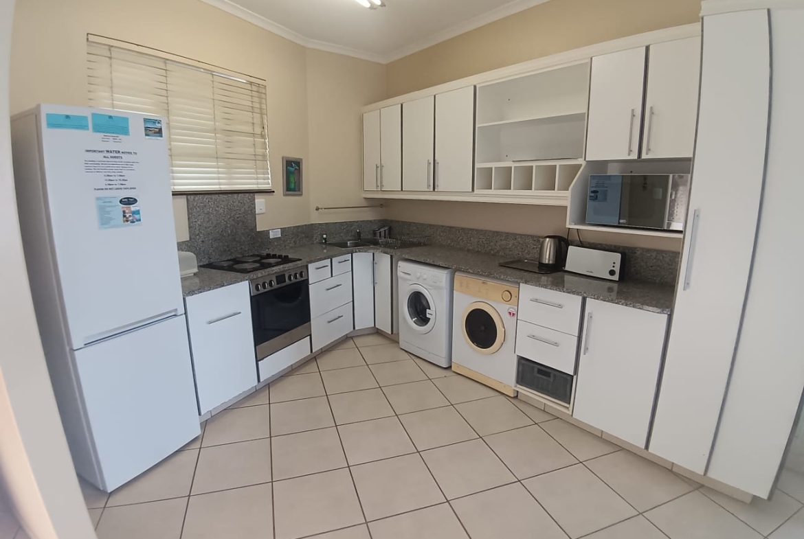 2 Bedroom, 2 Bathroom, Margate Sea View for Sale