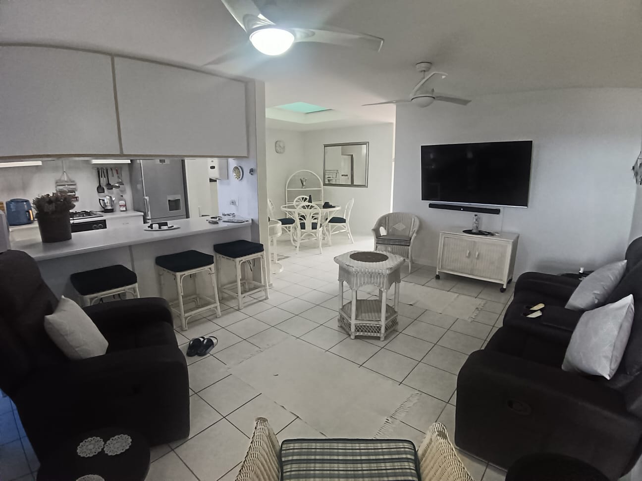 3 Bedroom, 2 Bathroom, open plan, Manaba sea view For Sale