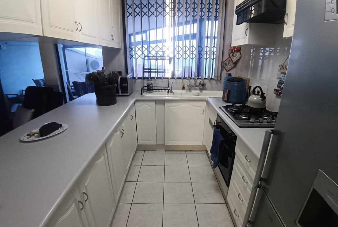 3 Bedroom, 2 Bathroom, open plan, Manaba sea view For Sale