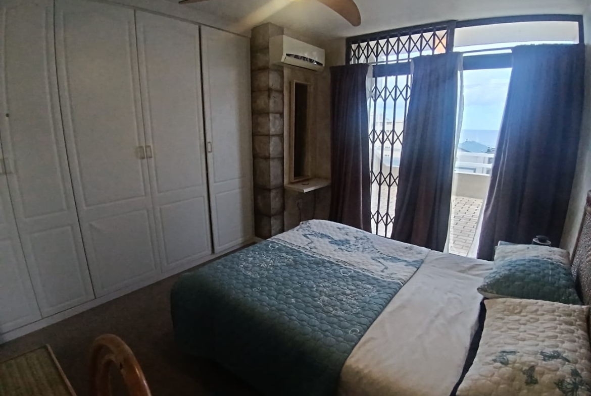 3 Bedroom, 2 Bathroom, open plan, Manaba sea view For Sale