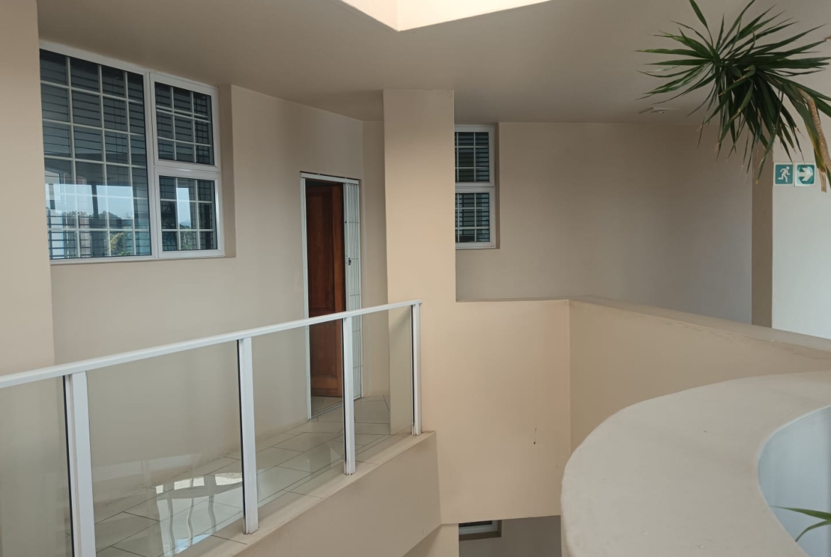 3 Bedroom, 2 Bathroom, open plan, Manaba Siew view For Sale