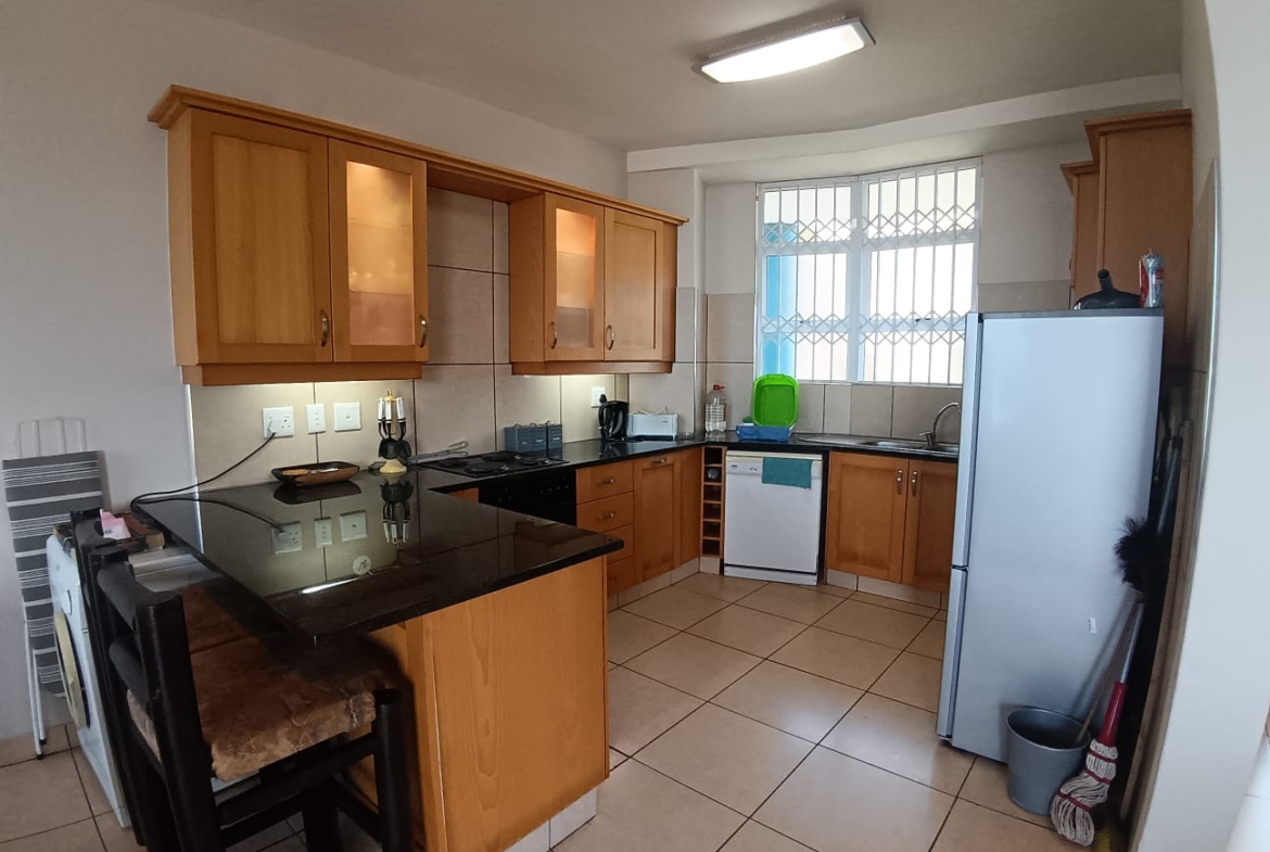 3 Bedroom, 2 Bathroom, Open Plan, Margate Sea view for Sale