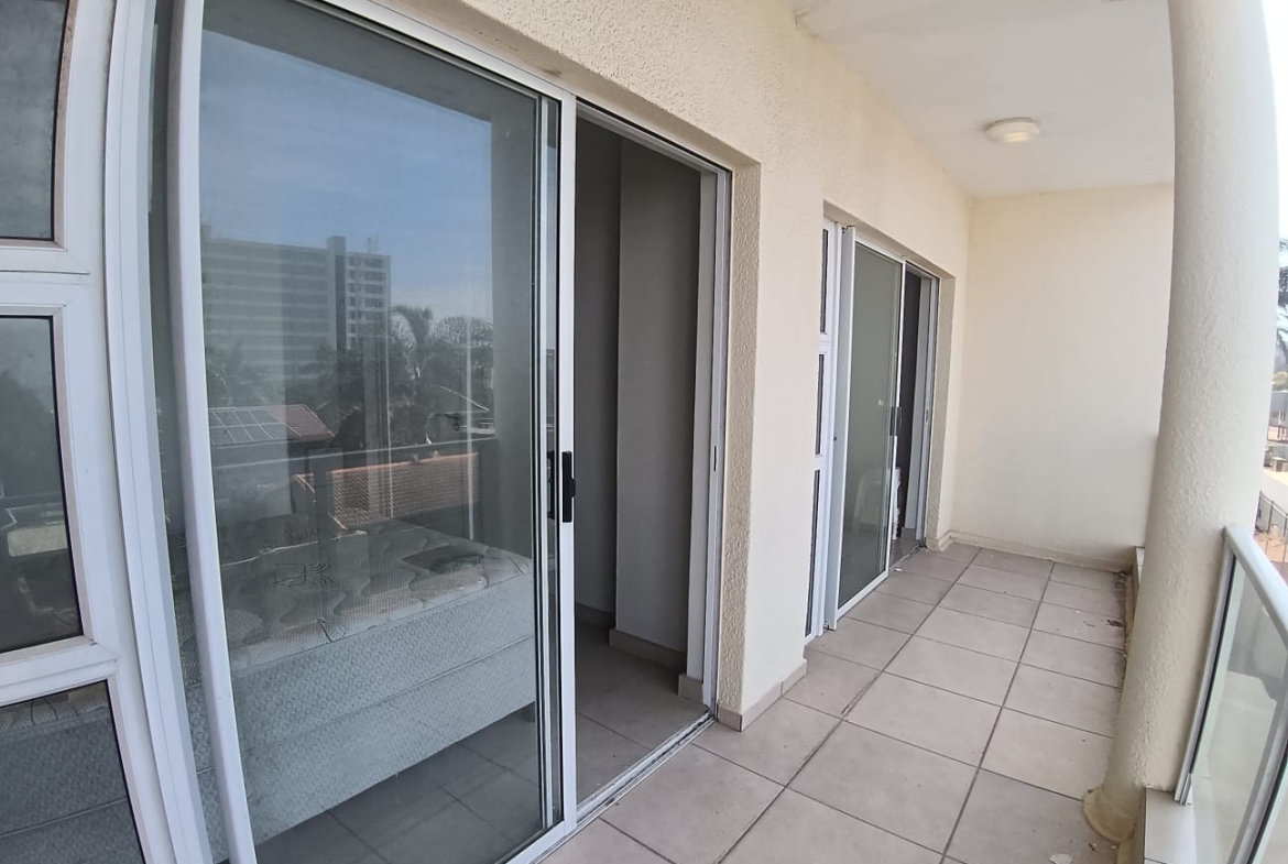 2 Bedroom, 1 Bathroom, open plan, Margate Sea view for Sale