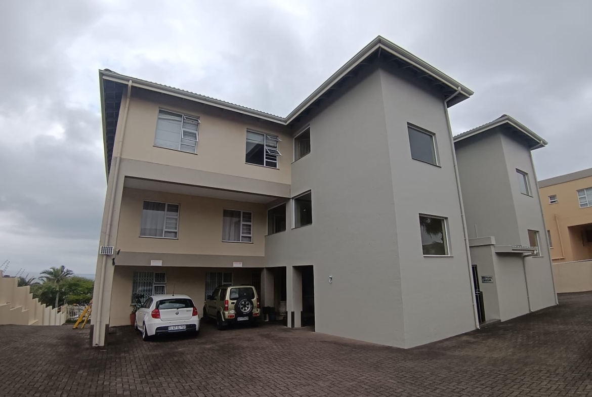 Spacious 3 Bedroom, 2 Bathroom, open plan Manaba Sea View For Sale