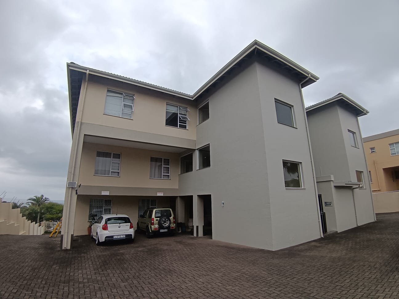 1fd4b513-32bb-4b95-a15c-7b520b4d65a2 Spacious 3 Bedroom, 2 Bathroom, open plan Manaba Sea View For Sale
