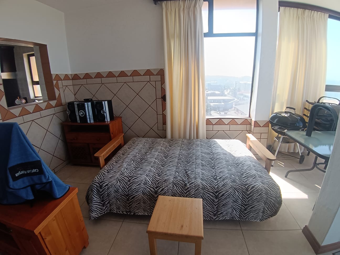 239f19a7-8c4a-47b7-9da1-17d3506ef092 3 Bedroom, 2 Bathroom, open plan, Margate sea view for Sale