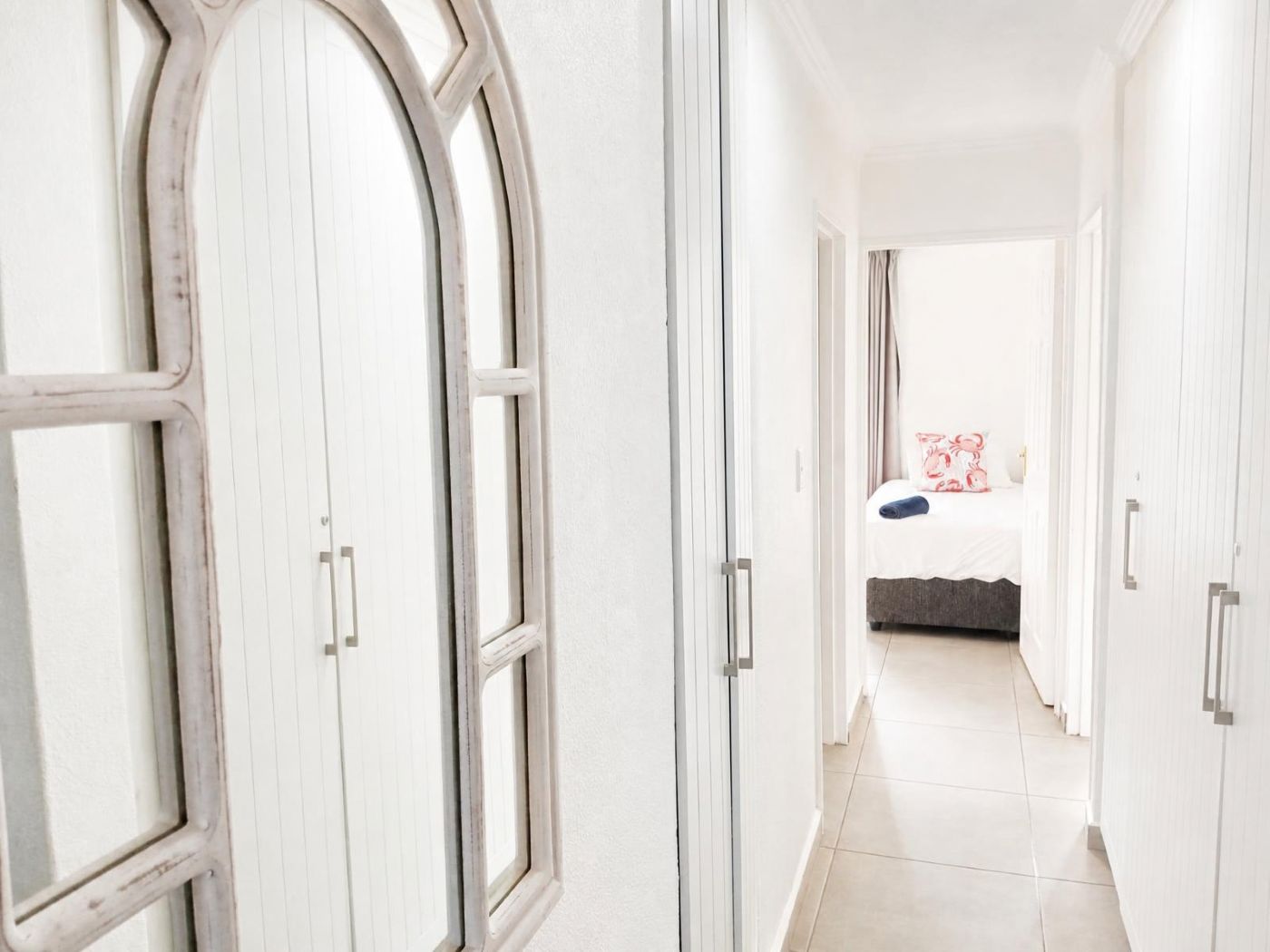 Laguna, Uvongo | R1,850,000 | 120 m² | 3 Bedrooms | Top Floor | Fully Furnished