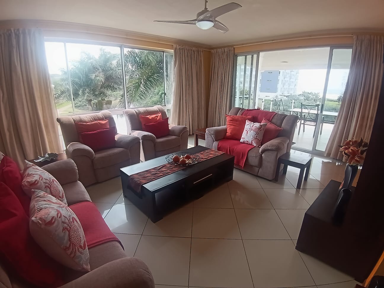 3 Bedroom, 2 Bathroom, Open Plan, Margate Sea view for Sale