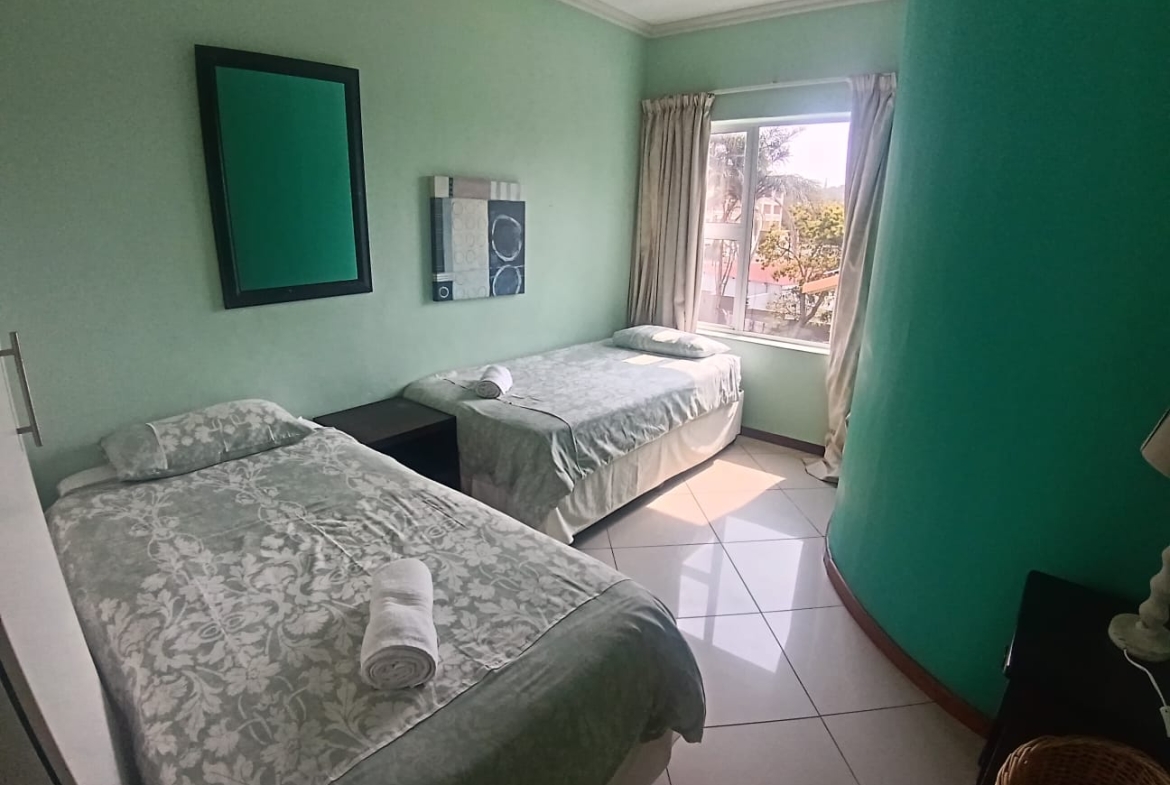 3 Bedroom, 2 Bathroom, Open Plan, Margate Sea view for Sale