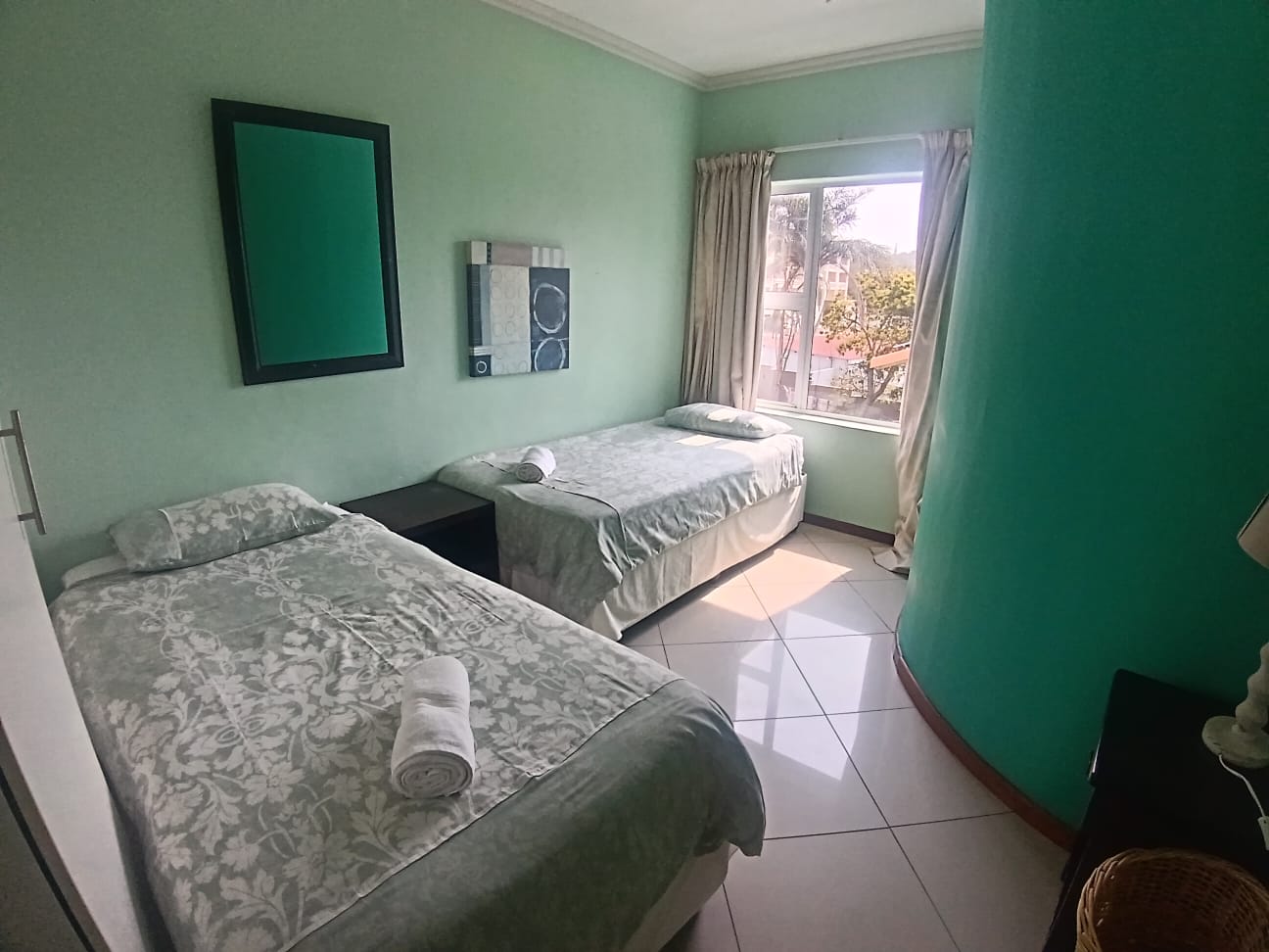 3 Bedroom, 2 Bathroom, Open Plan, Margate Sea view for Sale