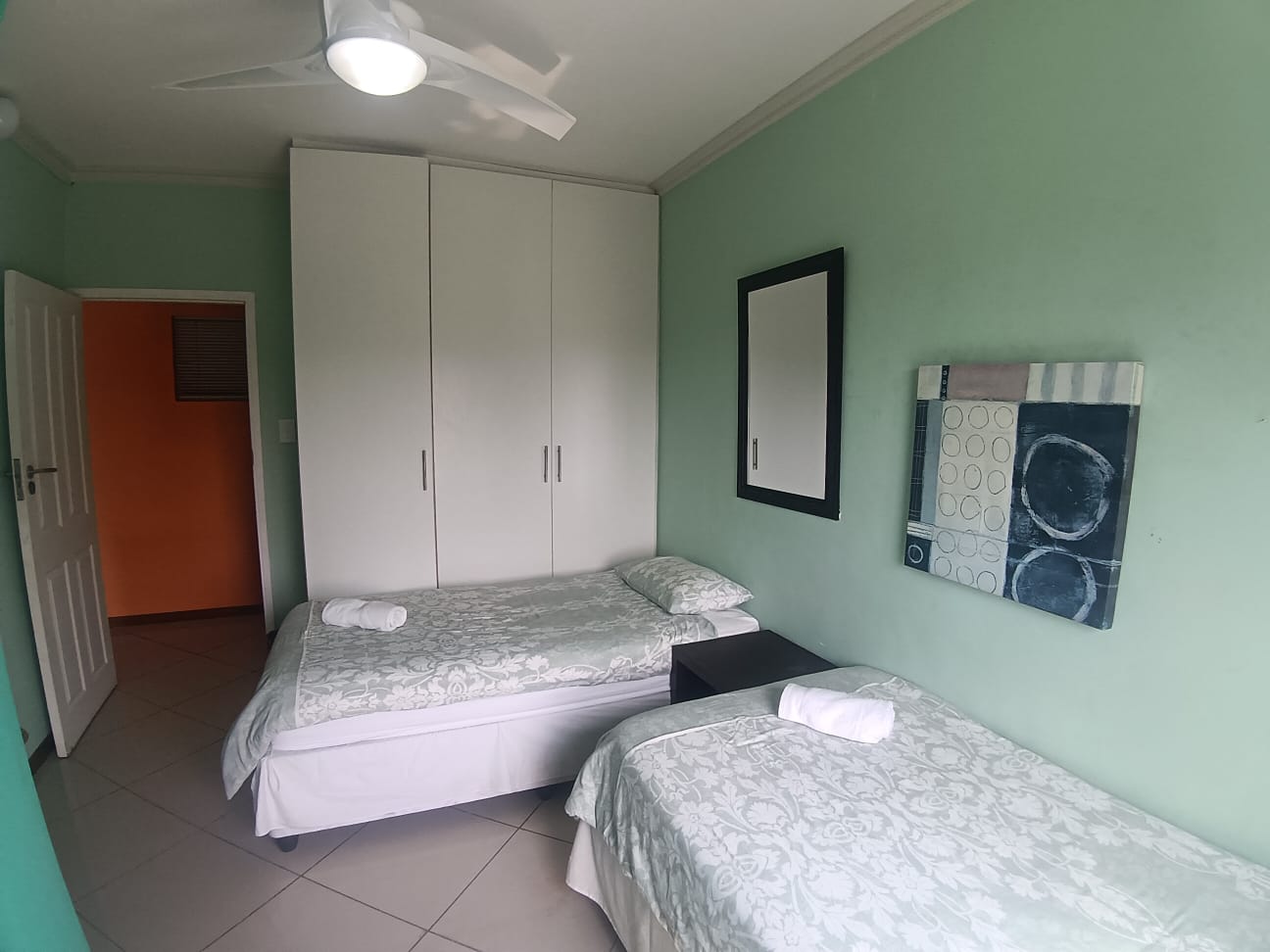 3 Bedroom, 2 Bathroom, Open Plan, Margate Sea view for Sale