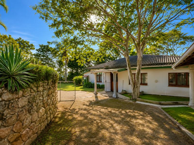 Farm for Sale in Izotsha