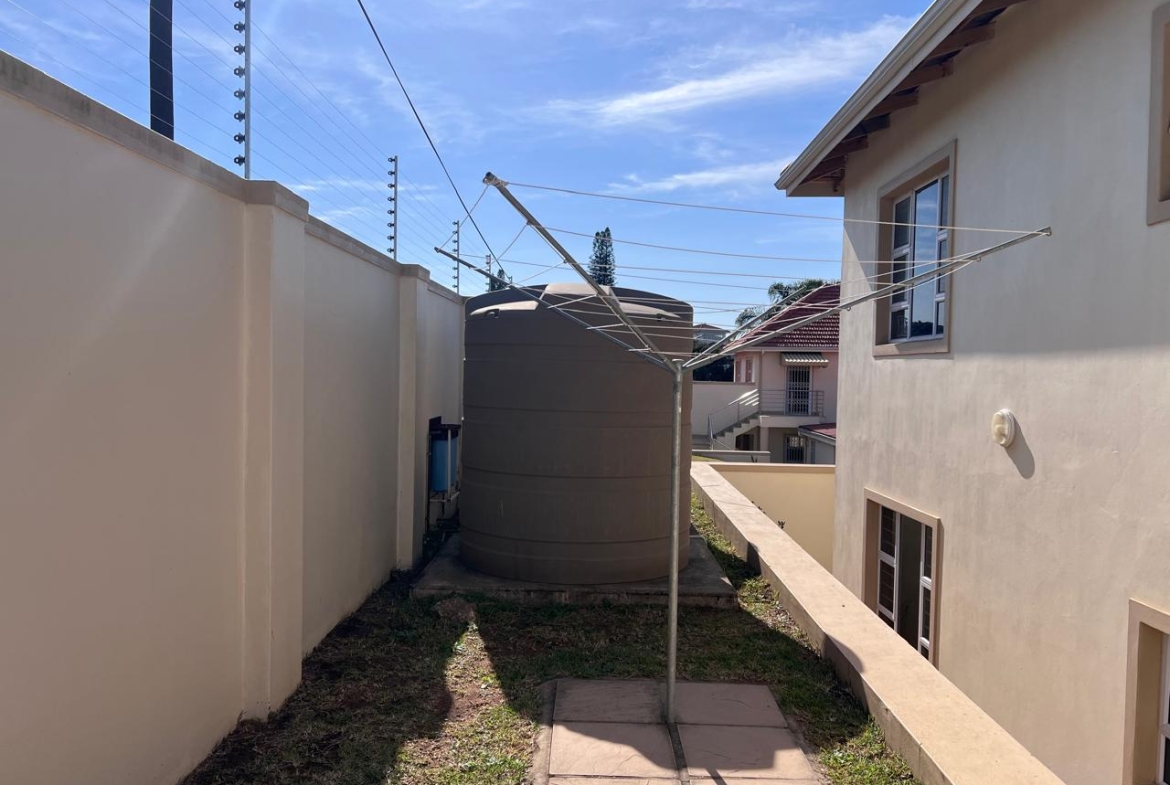 Modern 2 Bedroom Apartment For Rent