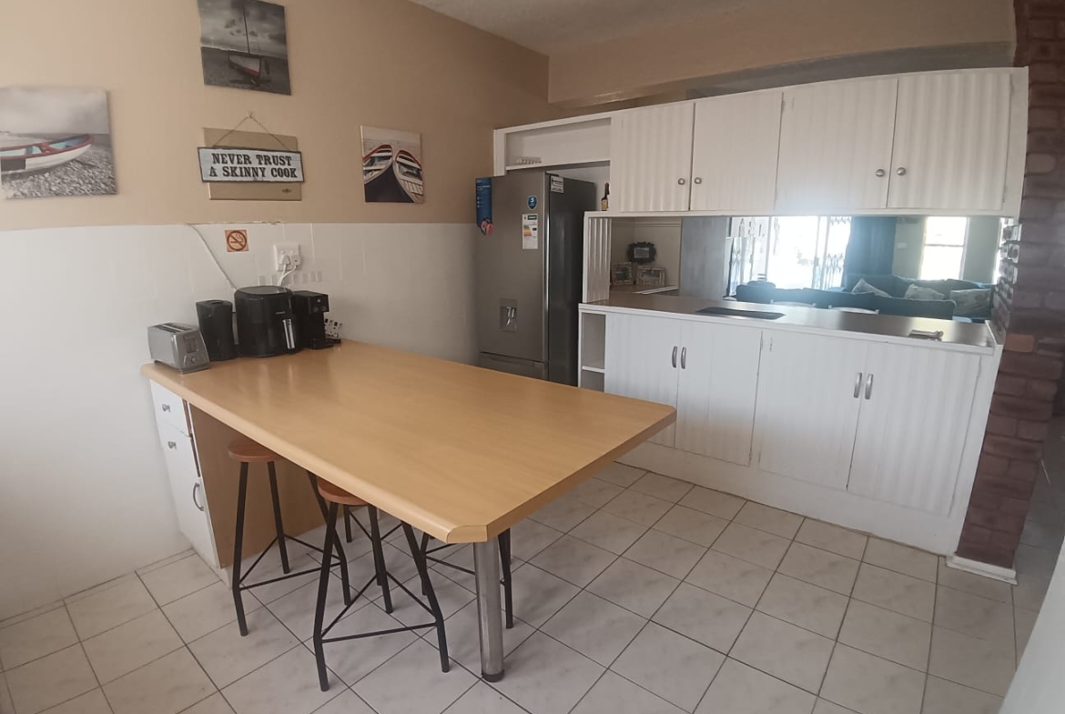 3 Bedroom, 2 Bathroom, open plan, Manaba sea view for Sale
