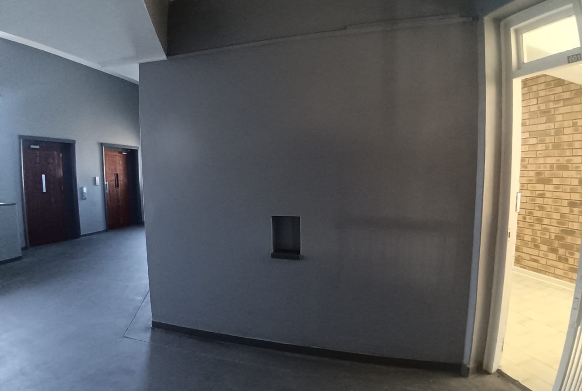 2 Bedroom, 2 Bathroom, open plan, Margate sea view for Sale