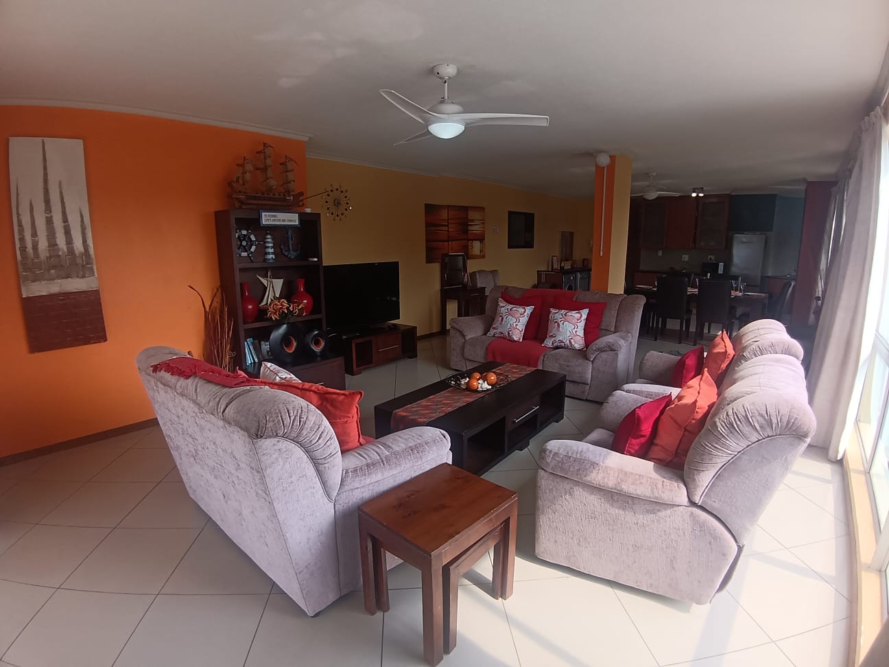 3 Bedroom, 2 Bathroom, Open Plan, Margate Sea view for Sale