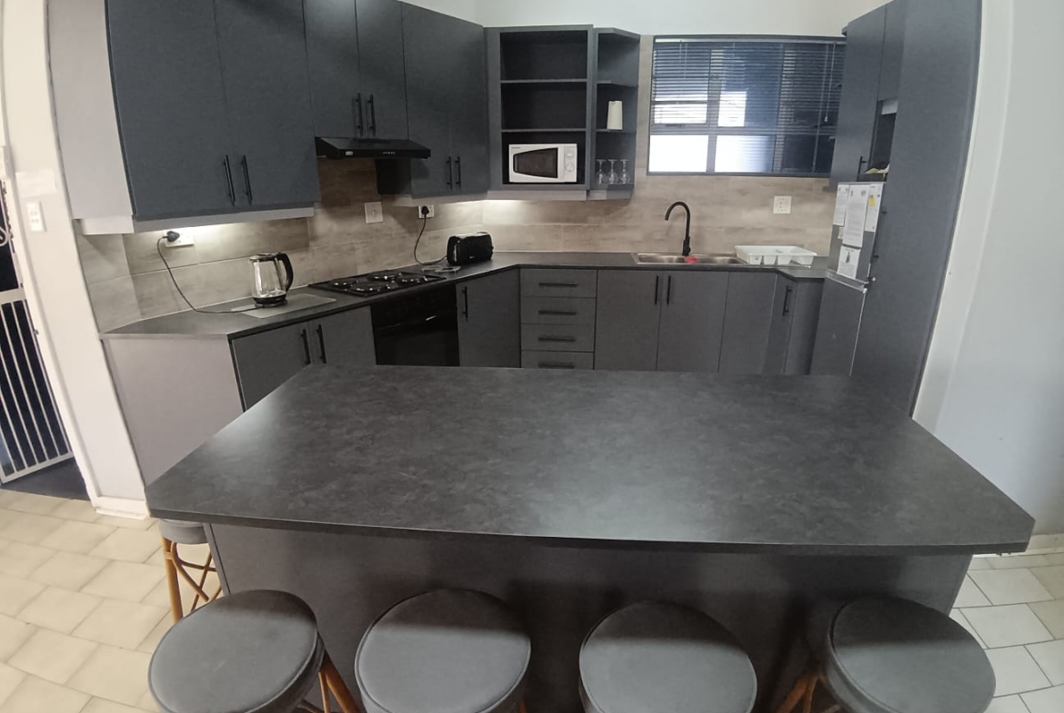 2 Bedroom, 2 Bathroom, open plan, Margate sea view for Sale