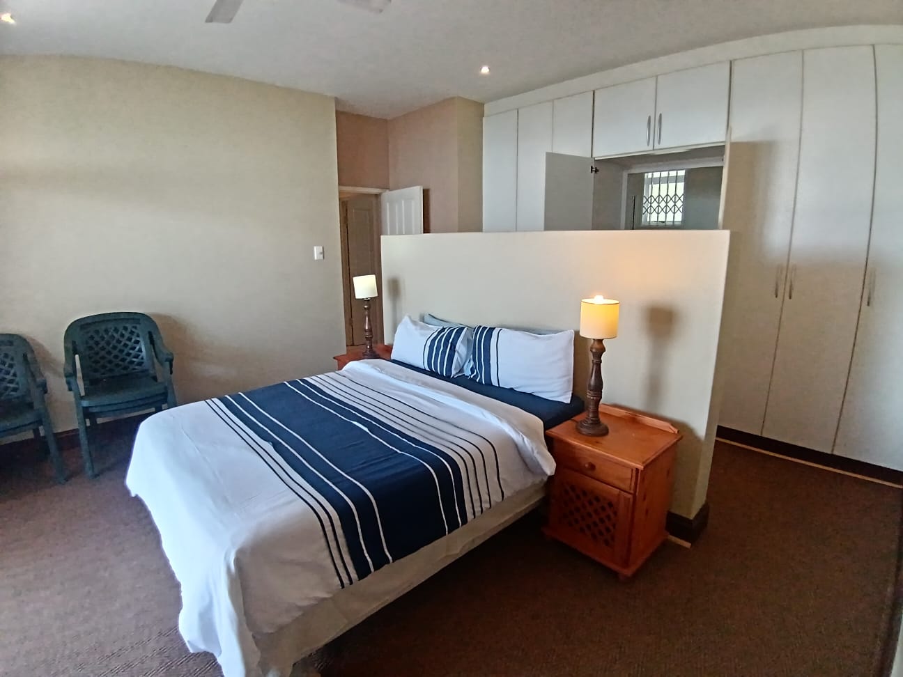 5e320a58-d13b-40e3-806e-1ec13798390e 3 Bedroom, 2 Bathroom, Open Plan, Margate Sea view for Sale