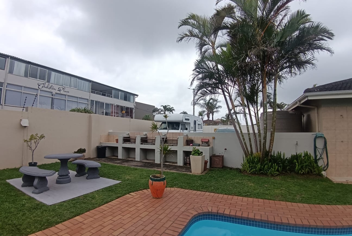 Spacious 3 Bedroom, 2 Bathroom, open plan Manaba Sea View For Sale