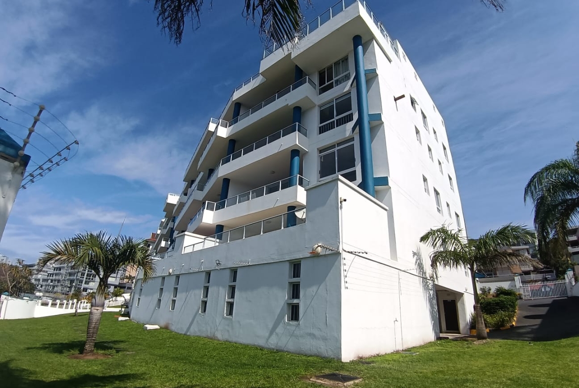 3 Bedroom, 2 Bathroom, Open Plan, Margate Sea view for Sale