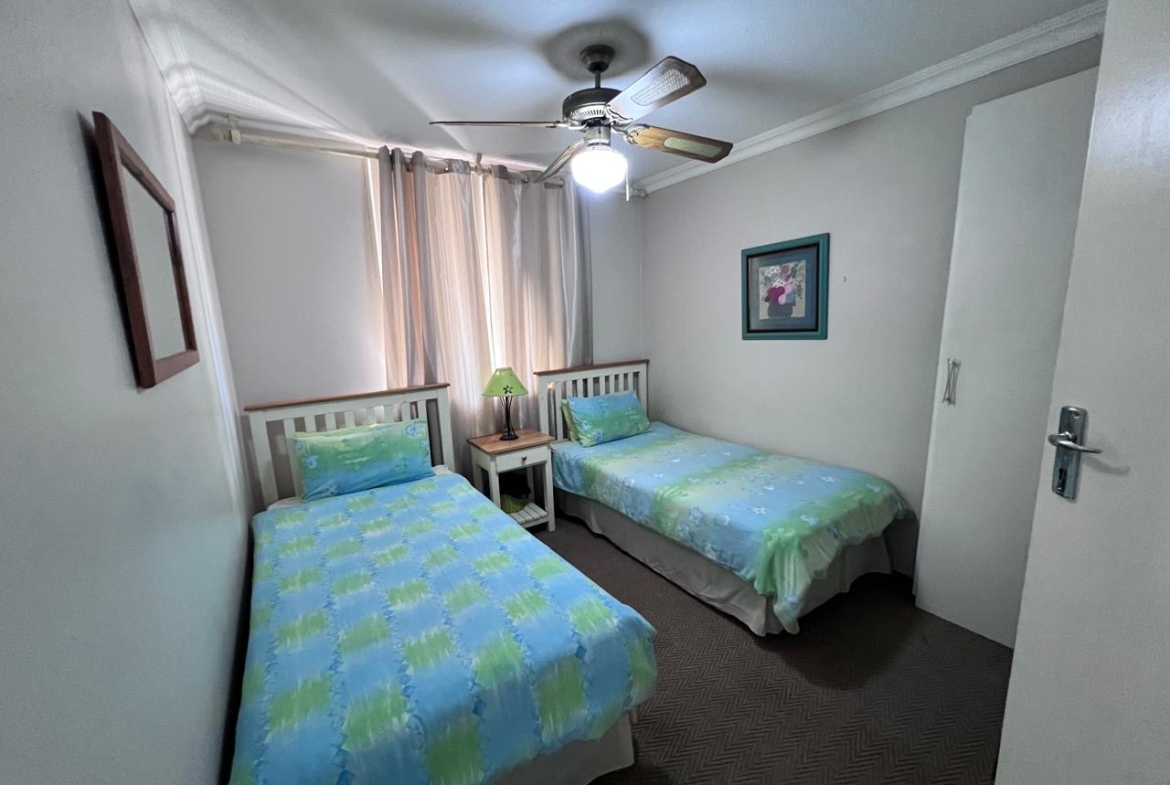 Fully Furnished Pet Friendly 3 Bedroom Apartment with Spectacular Sea Views