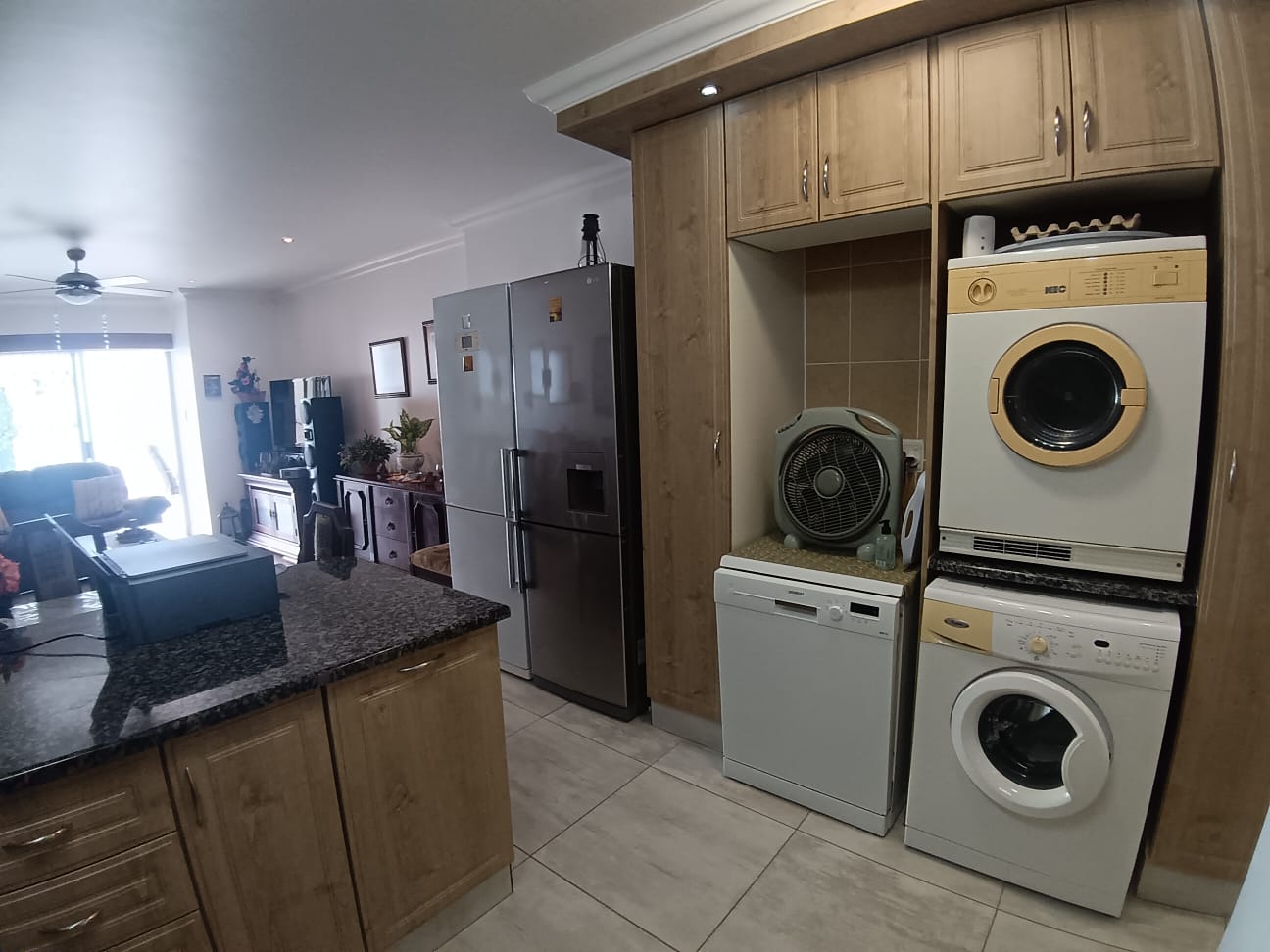 9ce073b6-04dd-4d12-8684-46e15ceac547 Spacious 3 Bedroom, 2 Bathroom, open plan Manaba Sea View For Sale