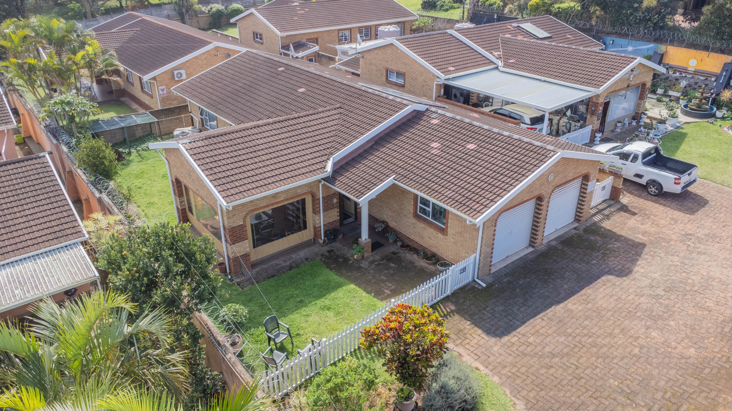 DJI_0924-HDR 3-Bedroom Solar-Powered Townhouse in Manaba Beach with Private Garden