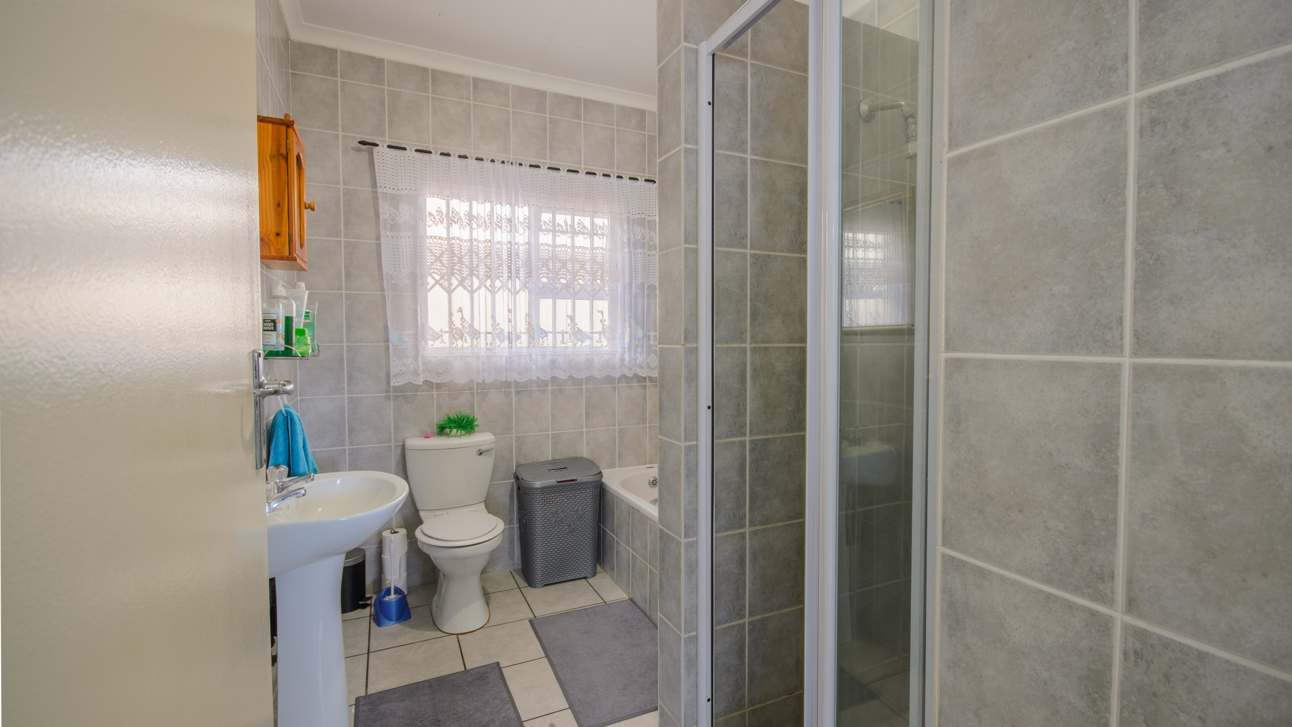 DSC_0159-HDR 3-Bedroom Solar-Powered Townhouse in Manaba Beach with Private Garden