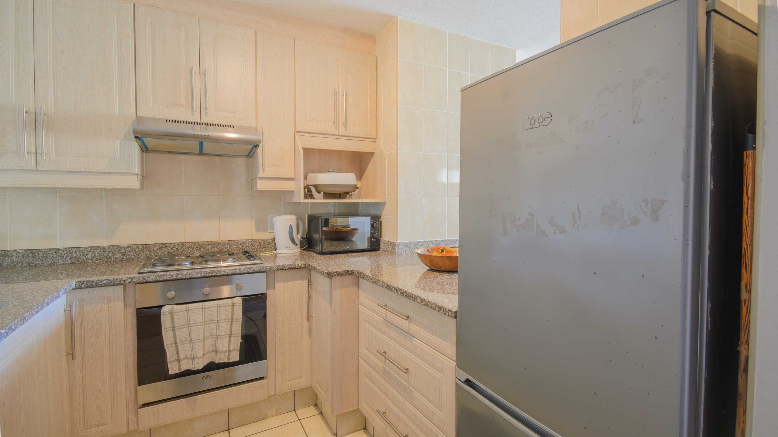 DSC_0324-HDR 2 Bedroom Apartment With Spectacular Sea Views For Sale In Margate