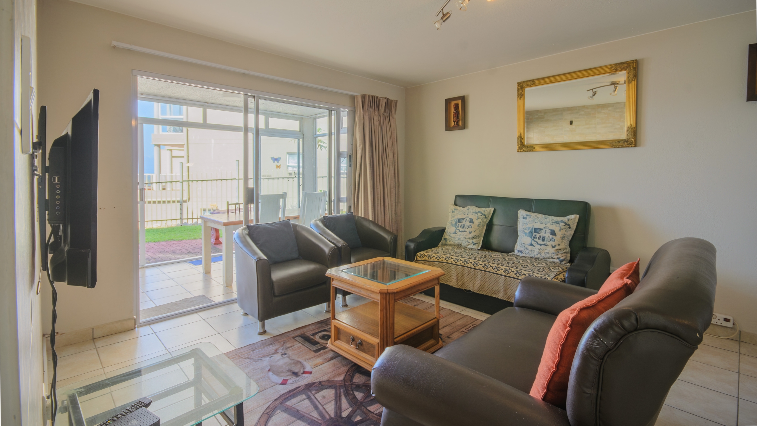 DSC_0369-HDR 2 Bedroom Apartment With Spectacular Sea Views For Sale In Margate