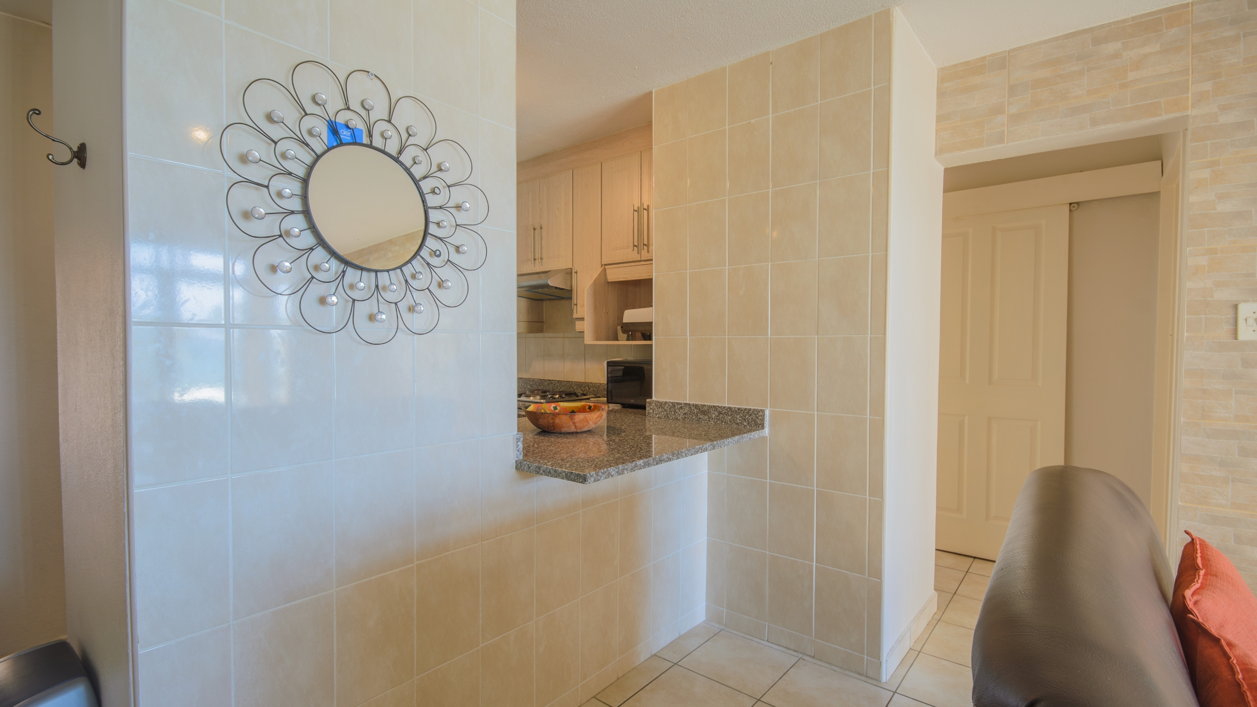 DSC_0372-HDR 2 Bedroom Apartment With Spectacular Sea Views For Sale In Margate