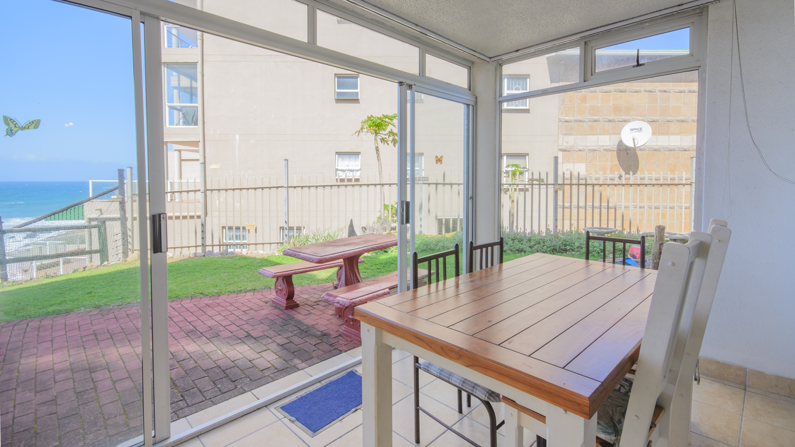 DSC_0384-HDR 2 Bedroom Apartment With Spectacular Sea Views For Sale In Margate