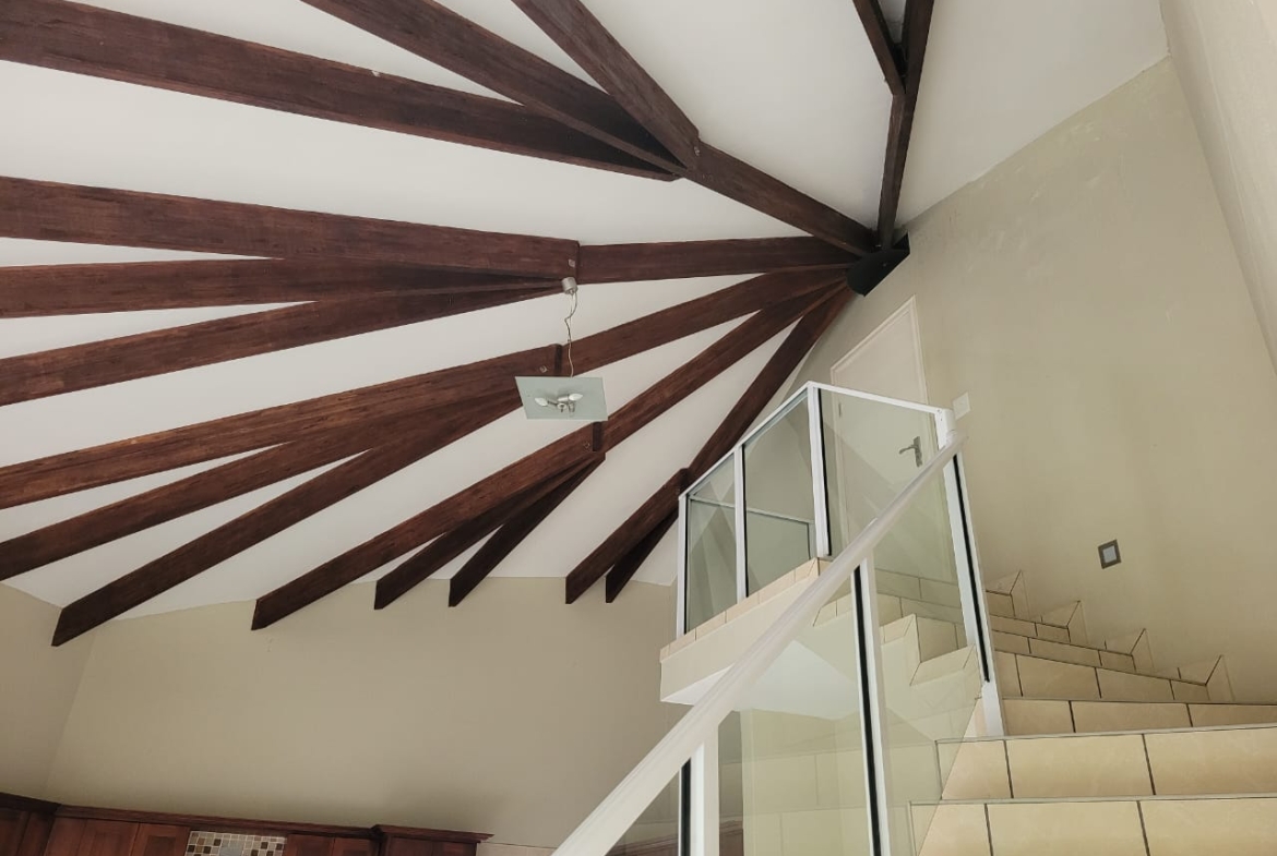 Beautiful Double-Story Family Home with Separate Flat in Shelly Beach