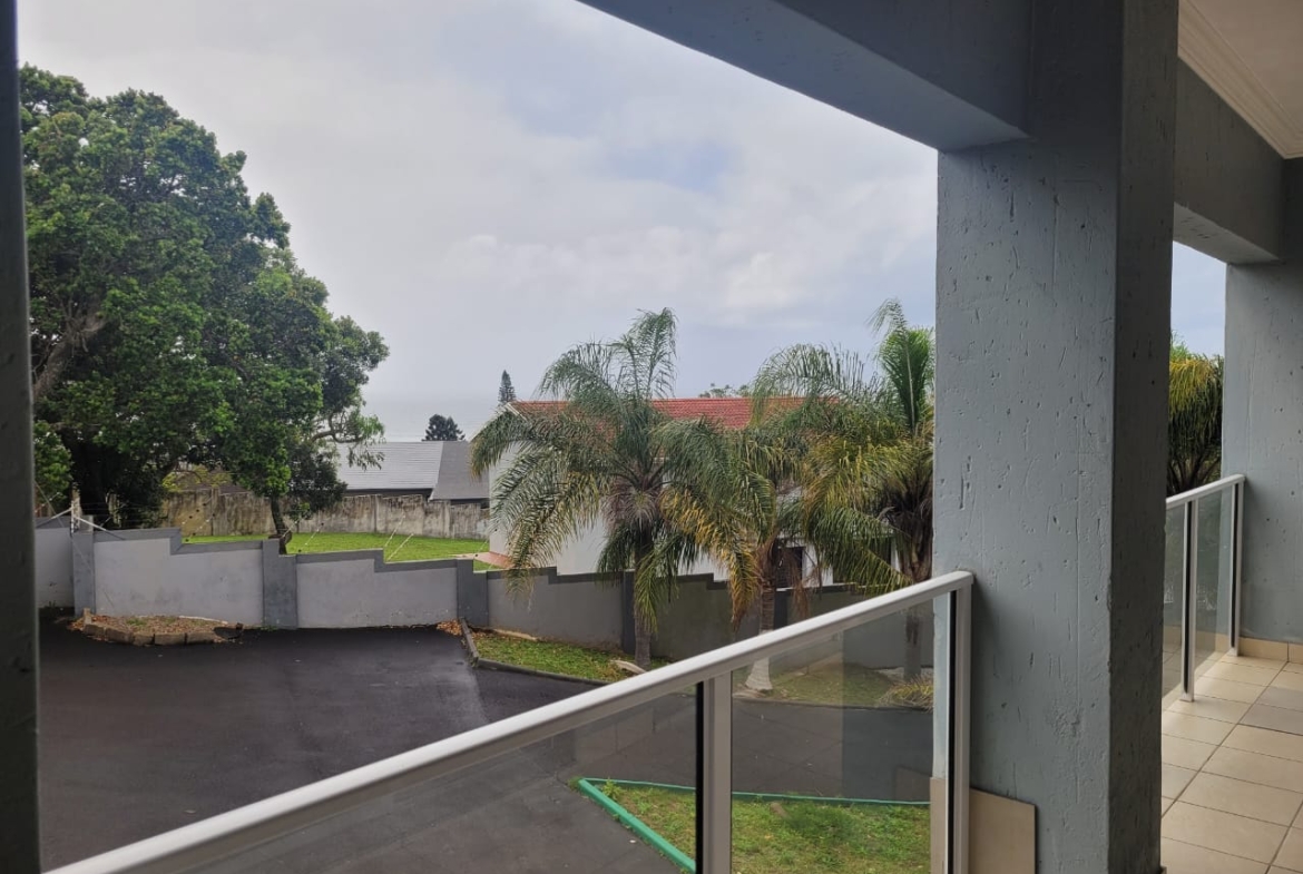 Beautiful Double-Story Family Home with Separate Flat in Shelly Beach
